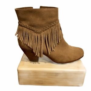 Gianni Bini Fay Fringe Booties Sahara Sand Sz 7M
